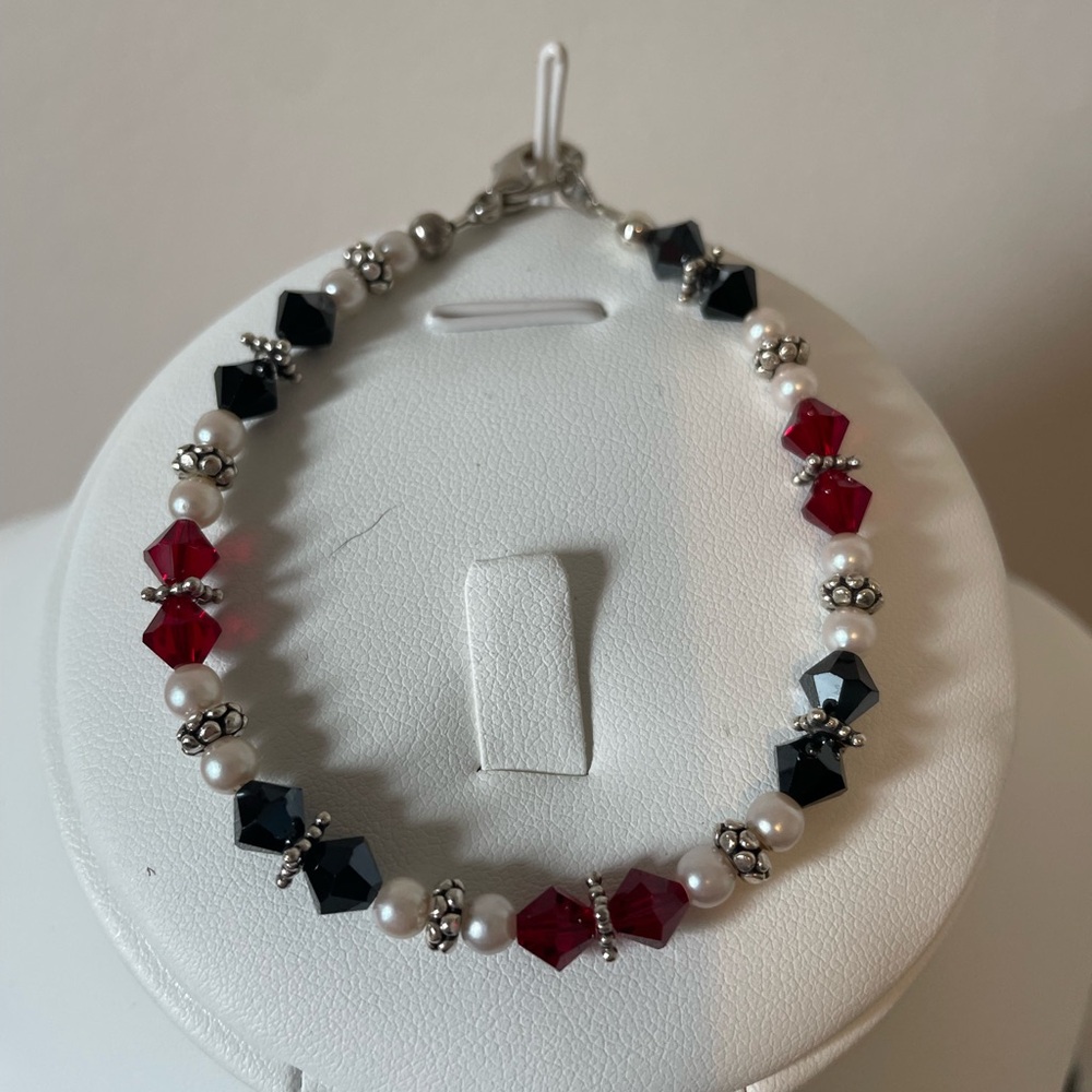 Vintage Inspired Faceted Crystal Glass & Faux Pearl Beaded Bracelet - Korea